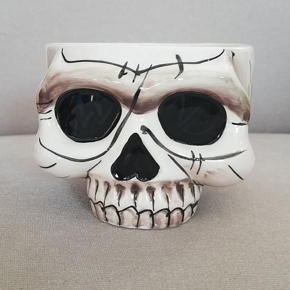 Other - Skull oversize mug, New. Cream and black.